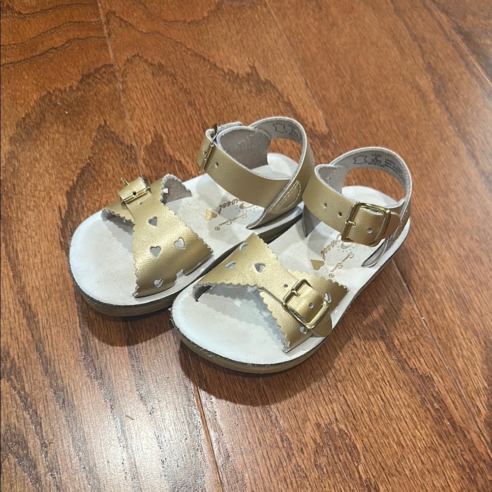 Gold Heart Kids Sandals